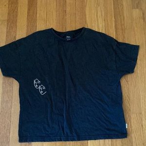 Woman rvca oversized t shirt size small